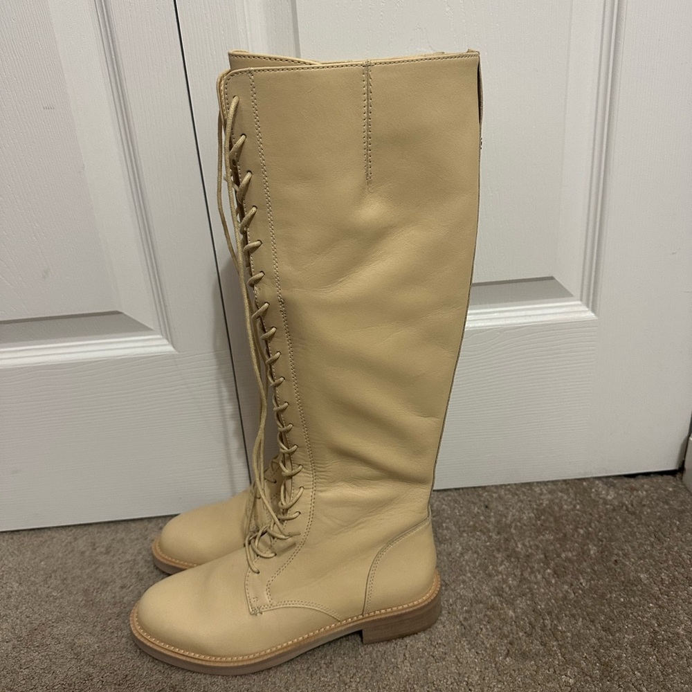 Sam Edelman Nance Leather Lace up Boots. Color: eggshell. Size: 6 - Picture 7 of 8